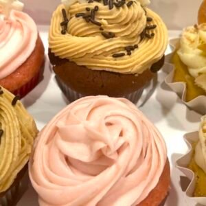 Strawberry Cream Cupcakes